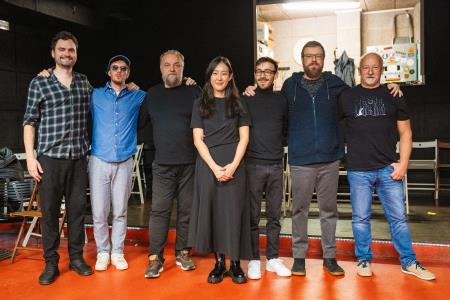 Južnokorejska izvajalka June Yun v KMKC Kompleks (6)